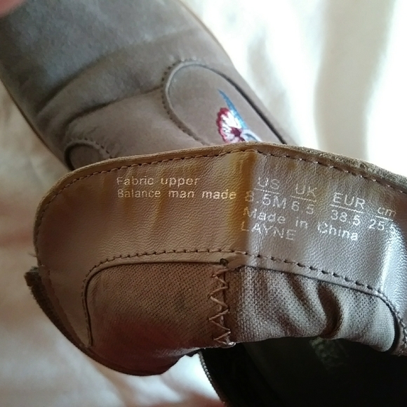 Women's 8.5 Vivian suede embroidered ankle boots - Picture 8 of 9